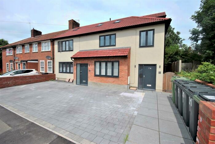 2 Bedroom Flat To Rent In Framlingham Crescent London, SE9