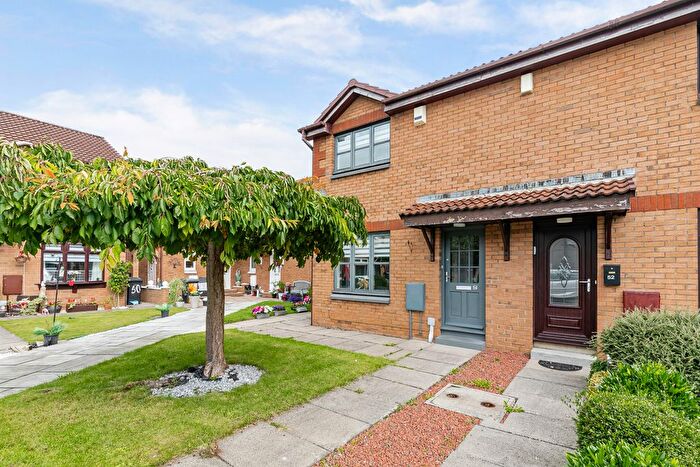 2 Bedroom End Of Terrace House For Sale In Windsor Gardens, Hamilton, Lanarkshire, ML3