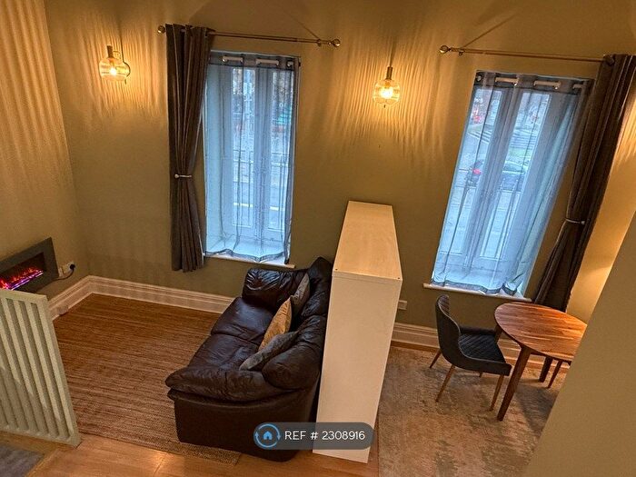 1 Bedroom Flat To Rent In Old Royal Salford Wilton Place, Salford, M3