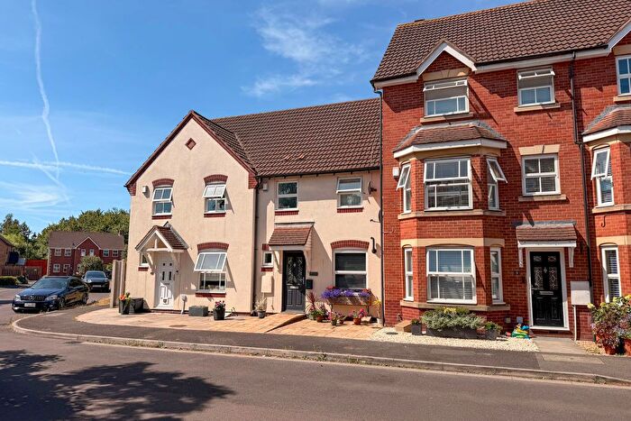 3 Bedroom Terraced House For Sale In Barbers Mead, Taunton, TA2
