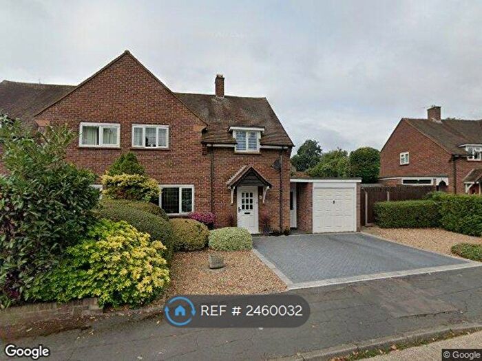 3 Bedroom Semi-Detached House To Rent In Palm Grove, Guildford, GU1