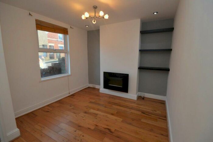 2 Bedroom House To Rent In Deacon Street, Town Centre, SN1