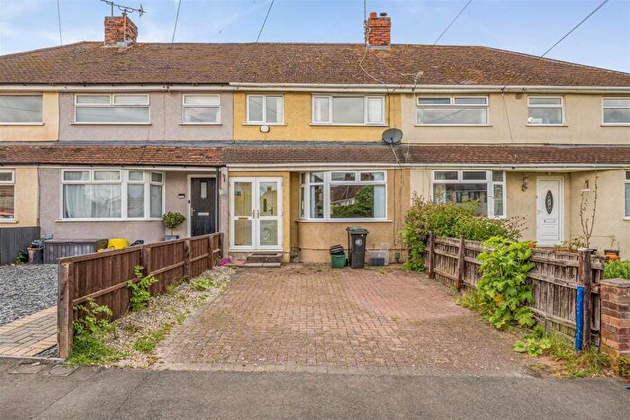 3 Bedroom Terraced House For Sale In Millbrook Avenue, Broomhill, Bristol, BS4