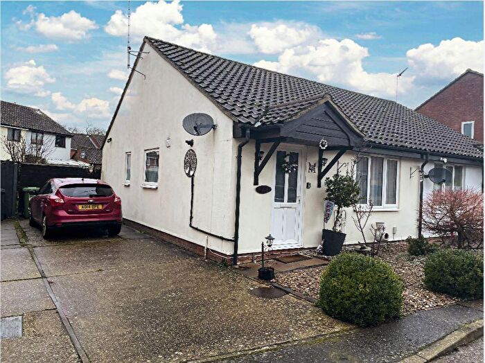 2 Bedroom Semi-Detached Bungalow For Sale In Eckersley Drive, Fakenham, Norfolk, NR21