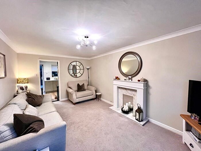 3 Bedroom Property To Rent In Colliers Break, Bristol, BS16