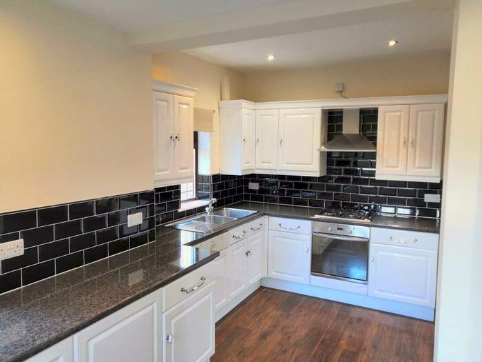 5 Bedroom Detached House To Rent In Elm Walk, Retford, DN22