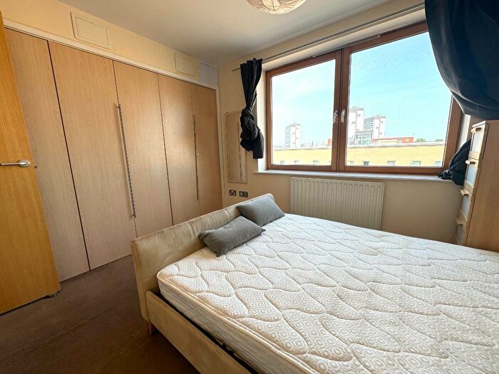 1 Bedroom Flat To Rent In Queen Elizabeth Gardens, New Gorbals, Glasgow, G5