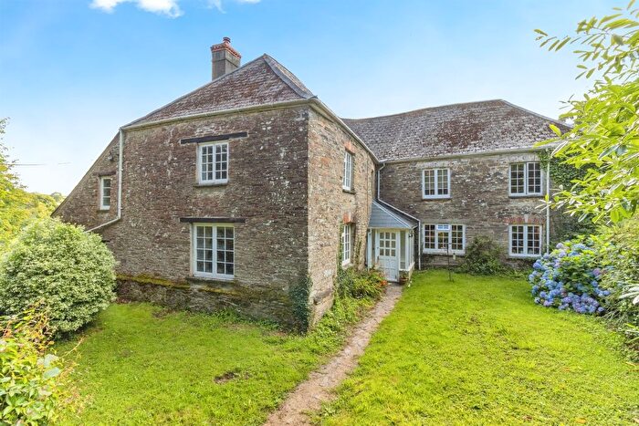 6 Bedroom Detached House For Sale In Totnes, TQ9