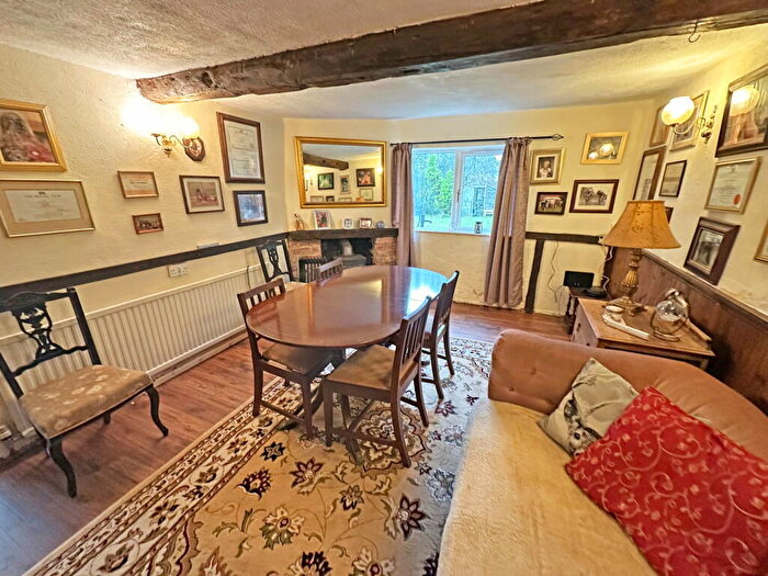 4 Bedroom Detached House For Sale In Tanners Green Lane, Wythall, B47