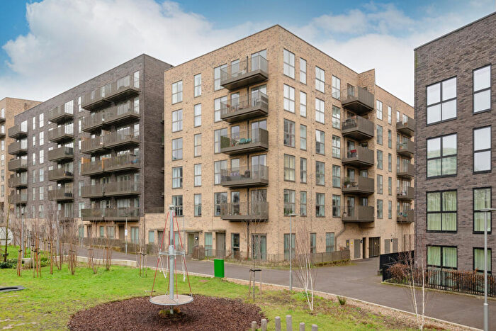 2 Bedroom Flat To Rent In Prospect Row, E15