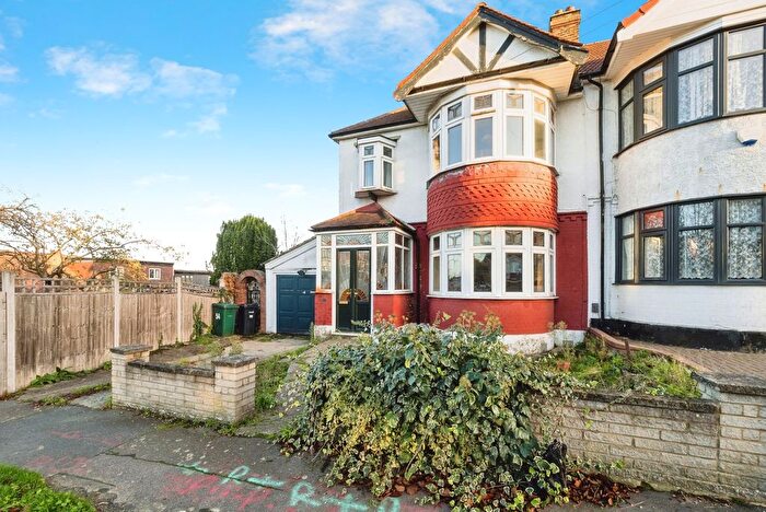 3 Bedroom Semi Detached House For Sale In Hillington Gardens, Woodford Green, IG8