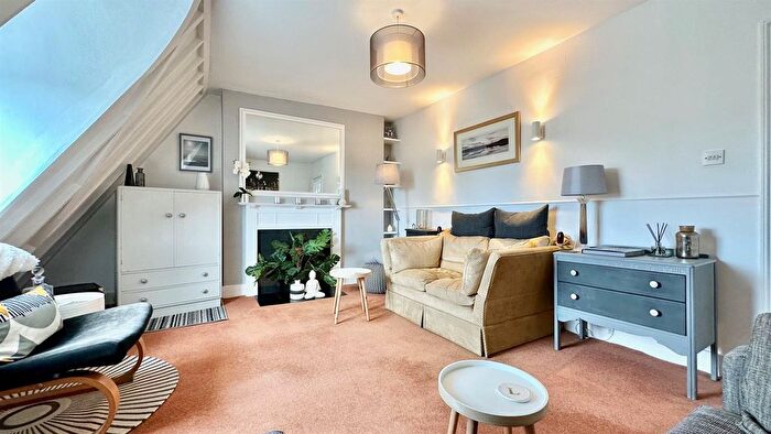 2 Bedroom Flat For Sale In Dane Road, St Leonards-On-Sea, TN38