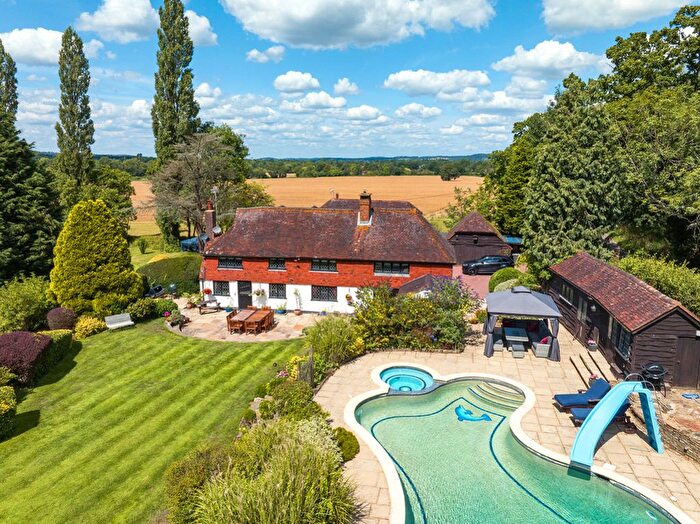 5 Bedroom Detached House To Rent In Alfold Road, Cranleigh, GU6