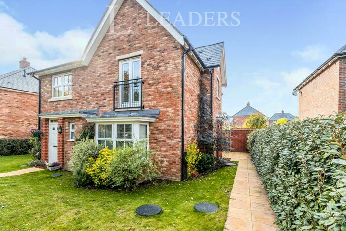 2 Bedroom Semi-Detached House To Rent In Pynham Crescent, Hambrook, PO18