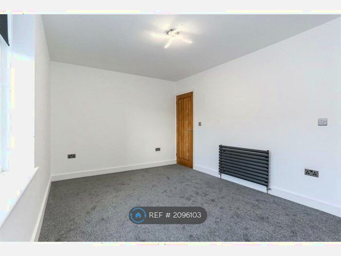 2 Bedroom Terraced House To Rent In Lionel Street, Burnley, BB12