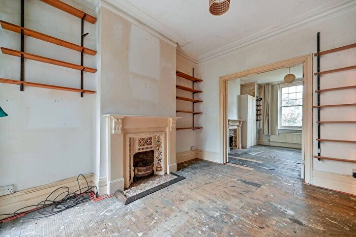 1 Bedroom Flat For Sale In Norroy Road, Putney, London, SW15