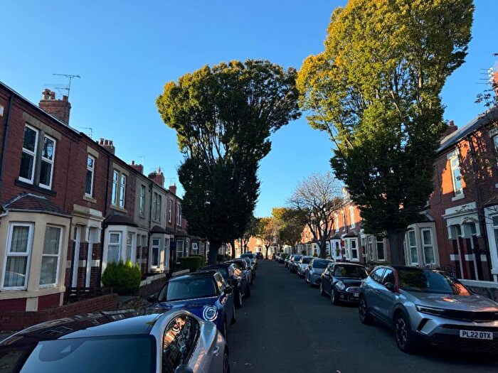3 Bedroom Flat To Rent In Park Crescent East, North Shields, NE30