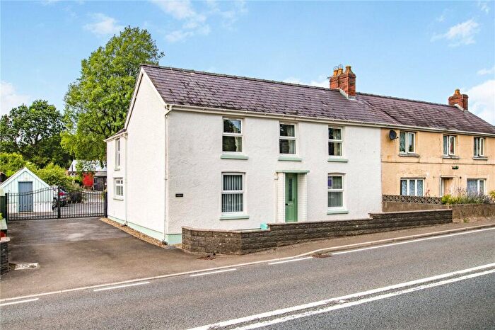 3 Bedroom House For Sale In St. Clears, Carmarthen, Carmarthenshire, SA33