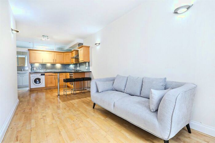 1 Bedroom Flat To Rent In Berwick Street, Soho, London, W1F