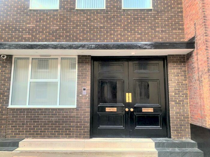 2 Bedroom Flat To Rent In West Manor, LU1