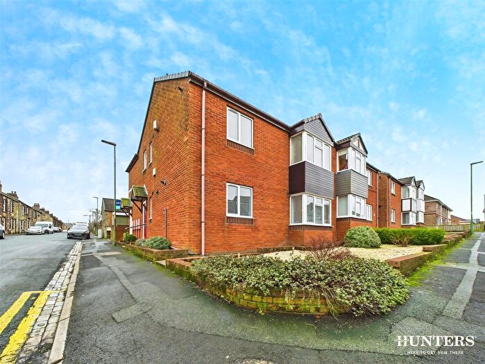 2 Bedroom Flat For Sale In Briton Terrace, Consett, Durham, DH8