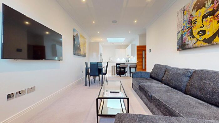 Studio To Rent In Rainville Road, London, W6