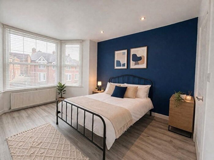 1 Bedroom Terraced House To Rent In Canterbury Street, Gillingham, Kent, ME7