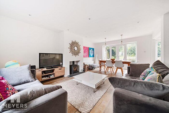 3 Bedroom Terraced House For Sale In Beech Close, West Lulworth, BH20