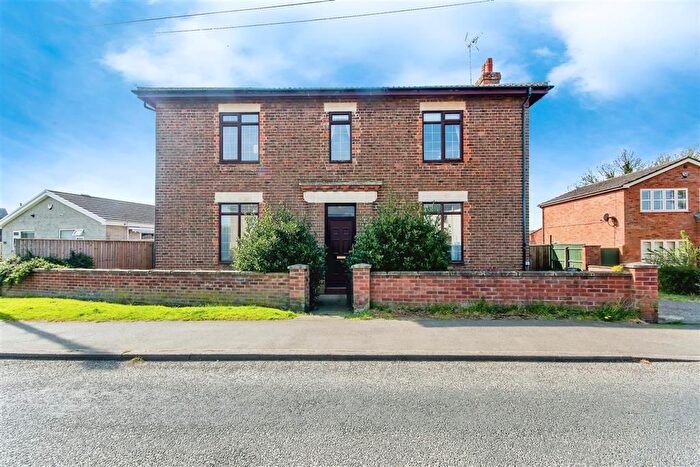 3 Bedroom Detached House For Sale In London Road, Long Sutton, Spalding, PE12