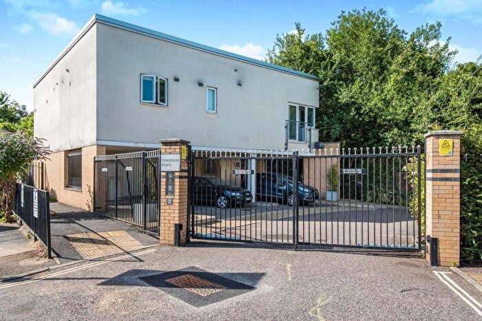 1 Bedroom Flat To Rent In Temeraire Place, Brentford, TW8
