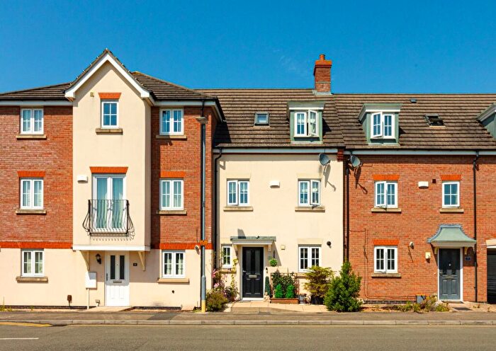 3 Bedroom Town House For Sale In Two Steeples Square, Wigston, Leicestershire, LE18