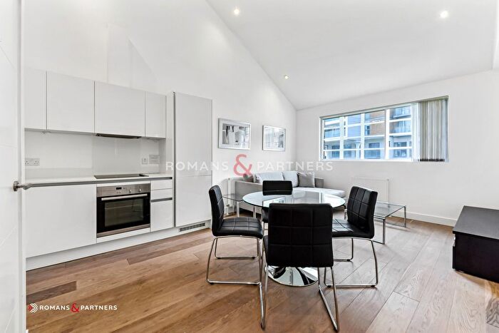 1 Bedroom Flat To Rent In Sail Loft Court, Limehouse, E14
