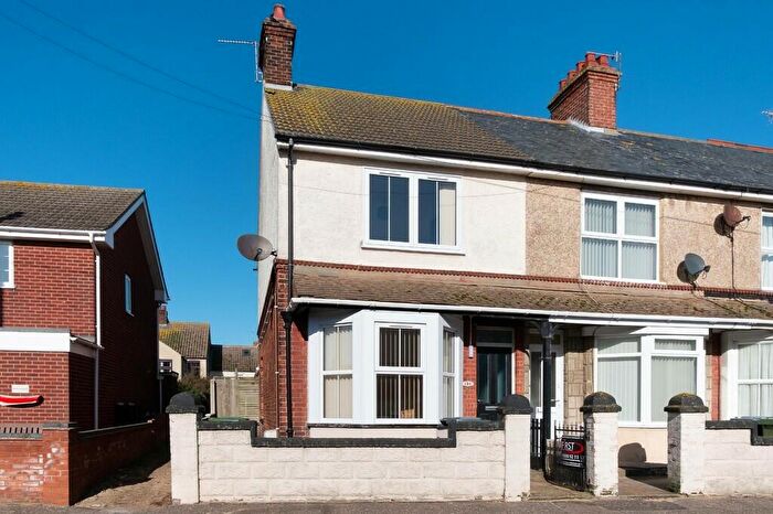 3 Bedroom End Of Terrace House To Rent In Beach Road, Caister-On-Sea, NR30