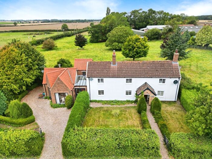 4 Bedroom Detached House For Sale In Station Road, Thornton Curtis, Ulceby, Lincolnshire, DN39