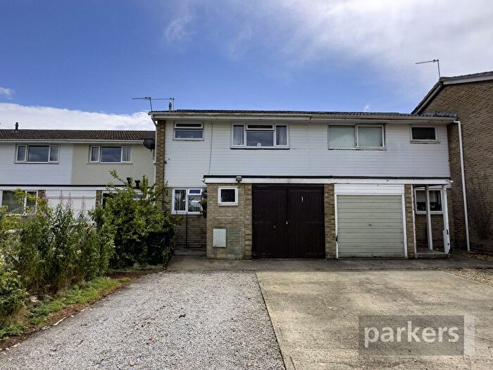 3 Bedroom Terraced House For Sale In Hanborough Close, Eynsham, Witney, Oxfordshire, OX29