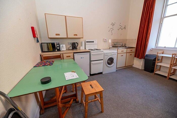 1 Bedroom Flat To Rent In L – Causewayside, Edinburgh, EH9