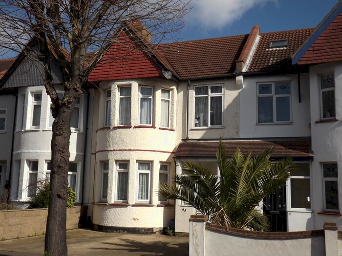 1 Bedroom Flat To Rent In Victoria Road, Southend-On-Sea SS1