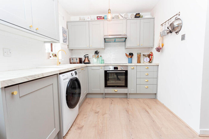 2 Bedroom Apartment To Rent In Albion Street, London, Greater London, SE16