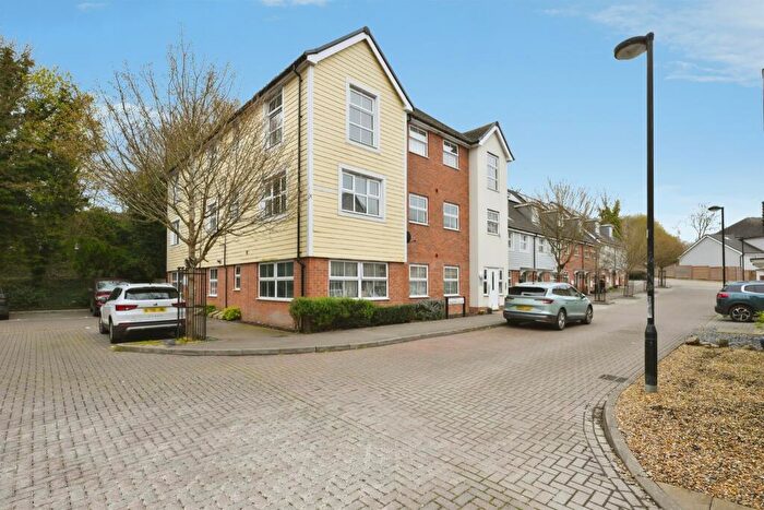 2 Bedroom Apartment For Sale In Plaxton Way, Ware, SG12