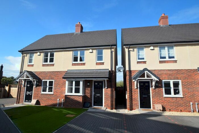 2 Bedroom Semi-Detached House To Rent In Wellington Road, Muxton, Telford, TF2