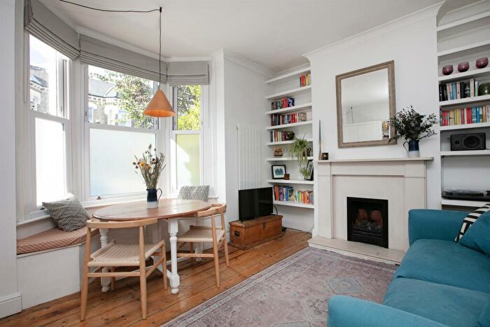 2 Bedroom Flat For Sale In Shenley Road, Camberwell, SE5