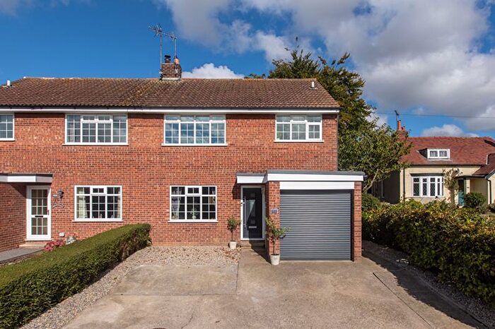 3 Bedroom Semi-Detached House For Sale In High Street, Snainton, YO13