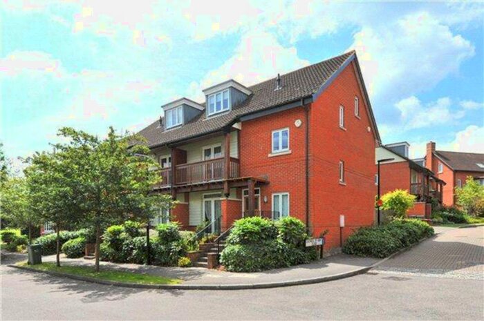 4 Bedroom End Of Terrace House To Rent In Queen Elizabeth Park, Queen Elizabeth Park, Guildford, GU2