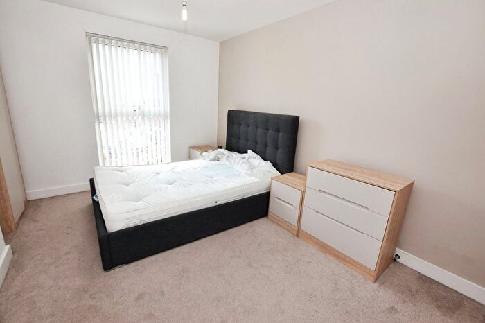1 Bedroom Flat To Rent In Wilburn Basin, Ordsall Lane, Salford, M5