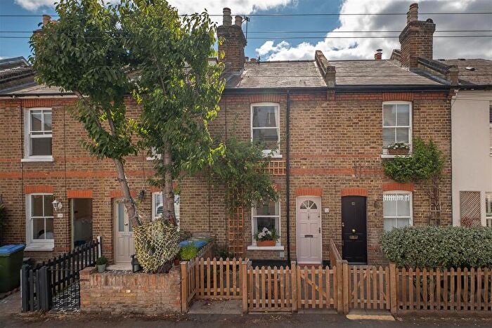 2 Bedroom Terraced House For Sale In Queens Road, Thames Ditton, KT7