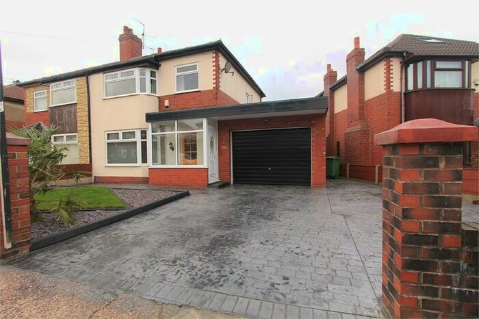 3 Bedroom Semi-Detached House To Rent In Meadland Grove, Bolton, BL1