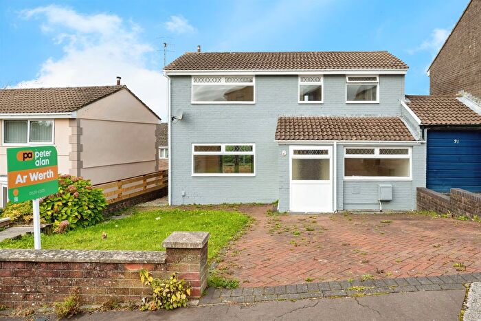 3 Bedroom Link Detached House For Sale In Greenwood Drive, Cimla, Neath, SA11