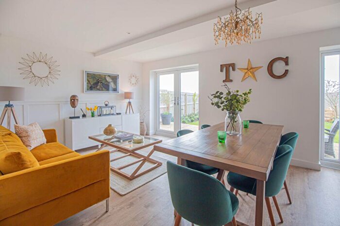 4 Bedroom Detached House For Sale In Causeway End, Nr Malmesbury, SN15
