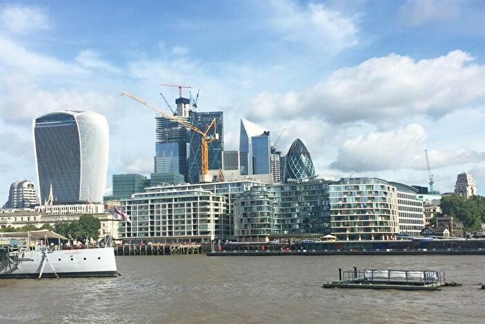 2 Bedroom Apartment To Rent In Water Lane, London, EC3R