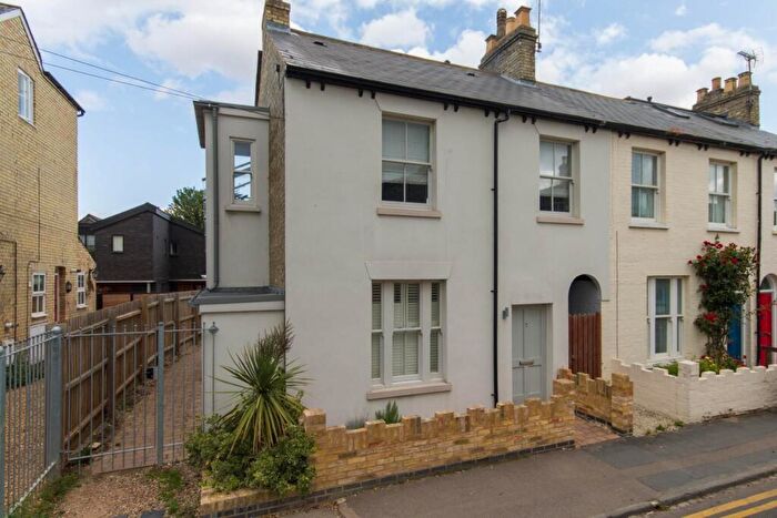 2 Bedroom Flat To Rent In Hooper Street, Cambridge, CB1